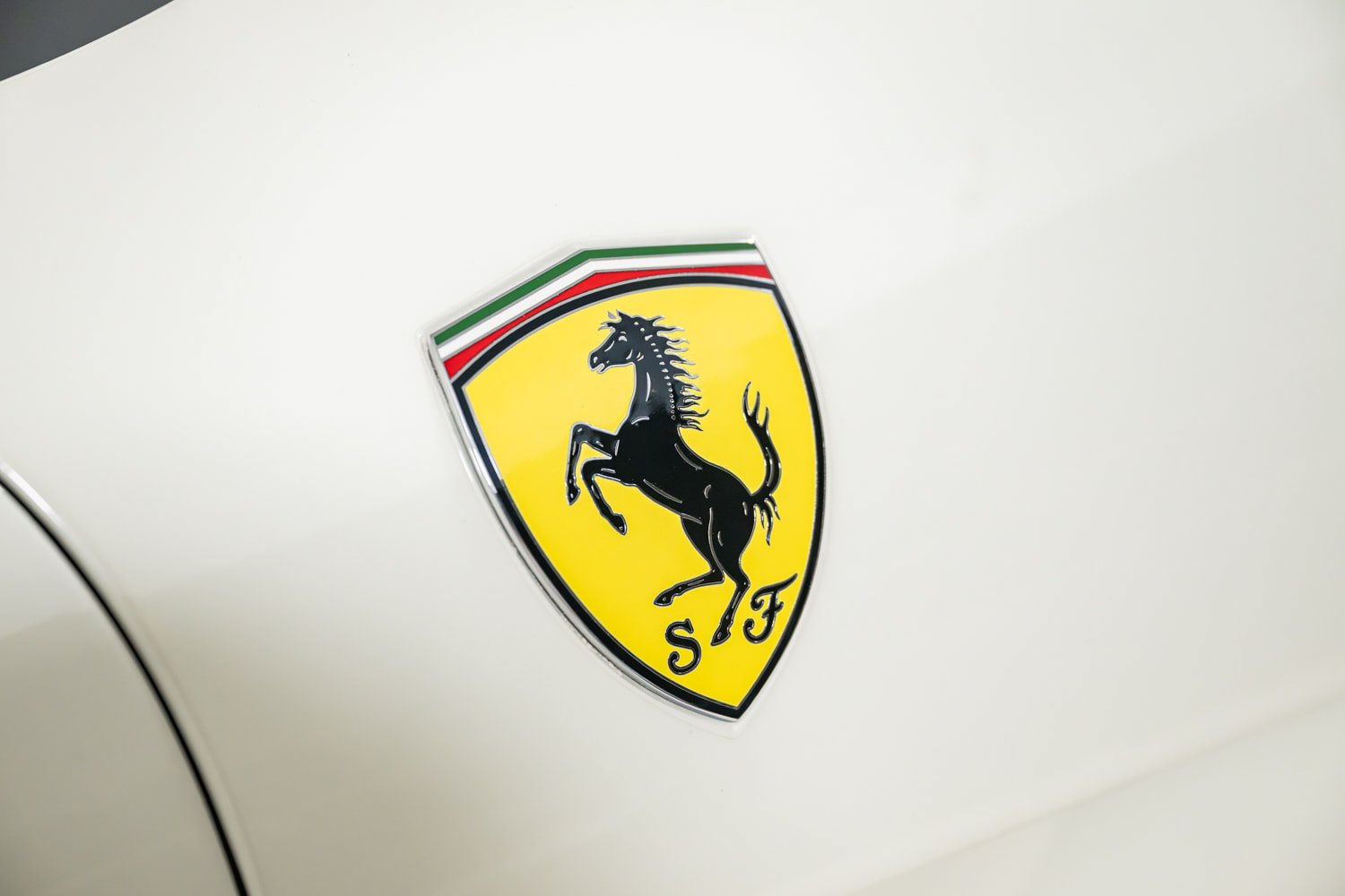 Used 2016 Ferrari F12 Berlinetta RWD image 39