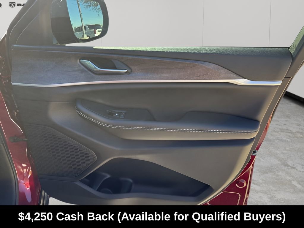 New 2025 Jeep Grand Cherokee Limited AWD/4WD image 13