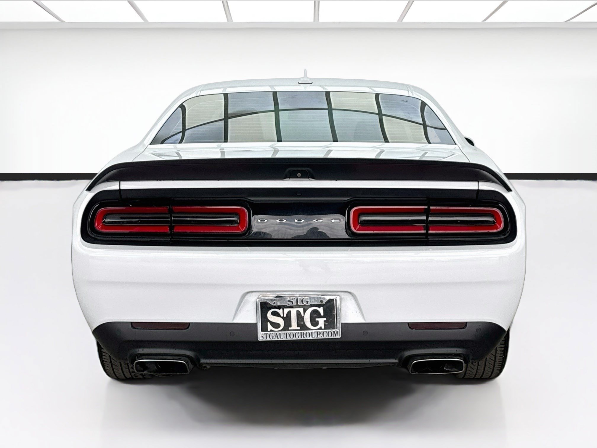 Used 2021 Dodge Challenger R/T Scat Pack w/ Shaker Package RWD image 5