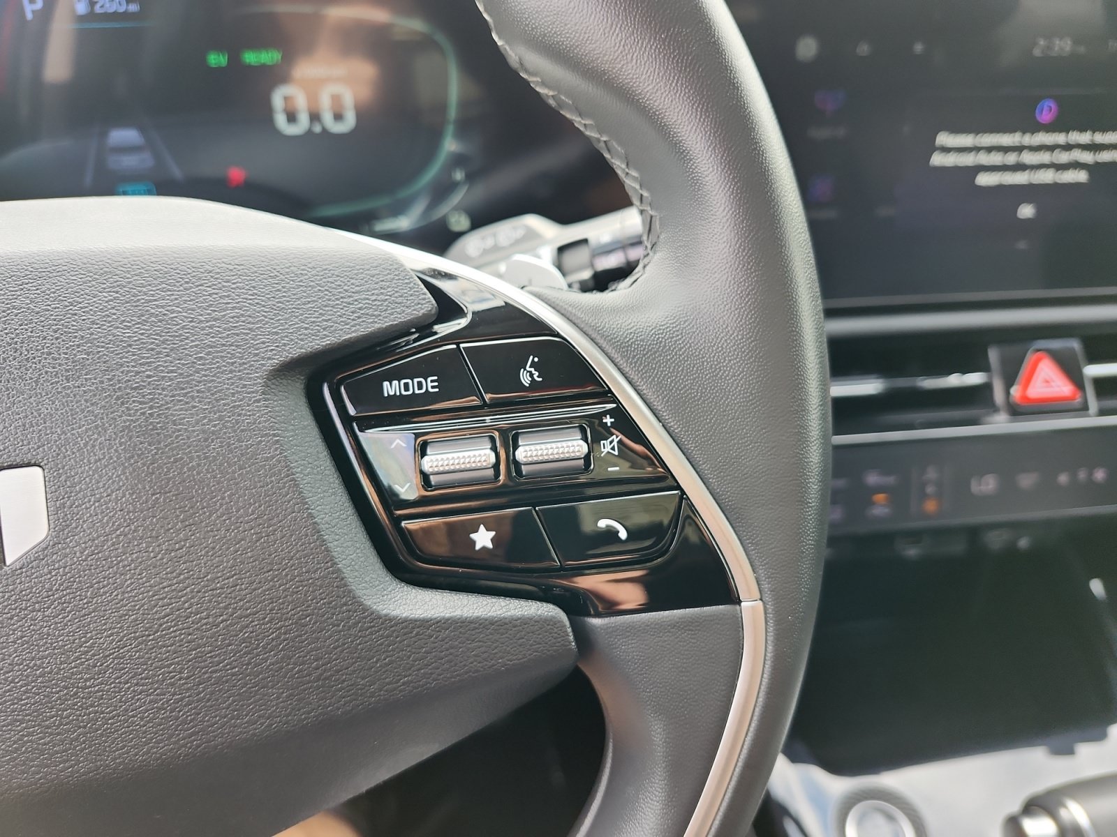 Used 2023 Kia Niro EX FWD image 26