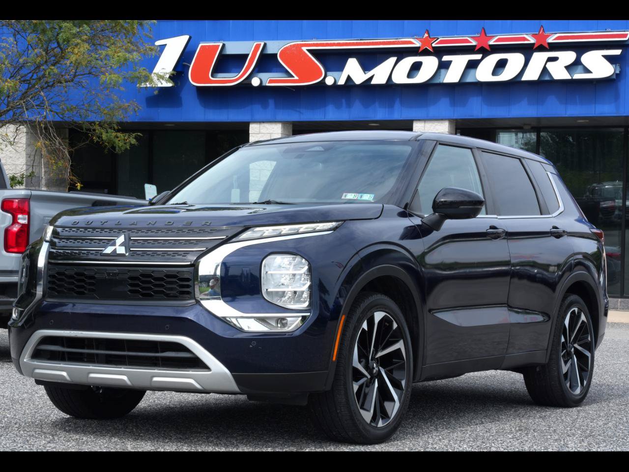 Used 2022 Mitsubishi Outlander SE AWD/4WD image 1