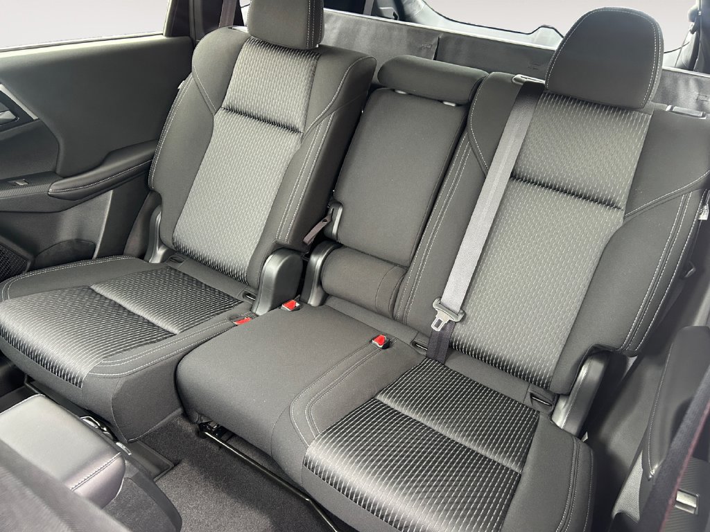 New 2026 Mitsubishi Outlander ES AWD/4WD image 13