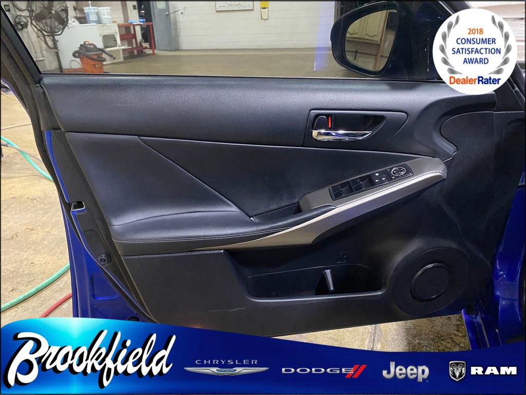 Used 2016 Lexus IS 300 300 w/ F Sport Package image 17