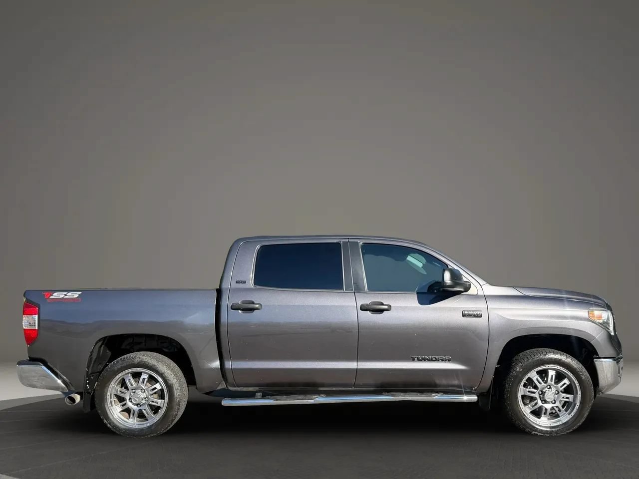 Used 2020 Toyota Tundra SR5 w/ SR5 Upgrade Package AWD/4WD image 7
