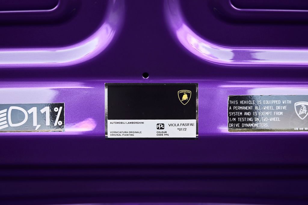 Used 2024 Lamborghini Huracan EVO image 21