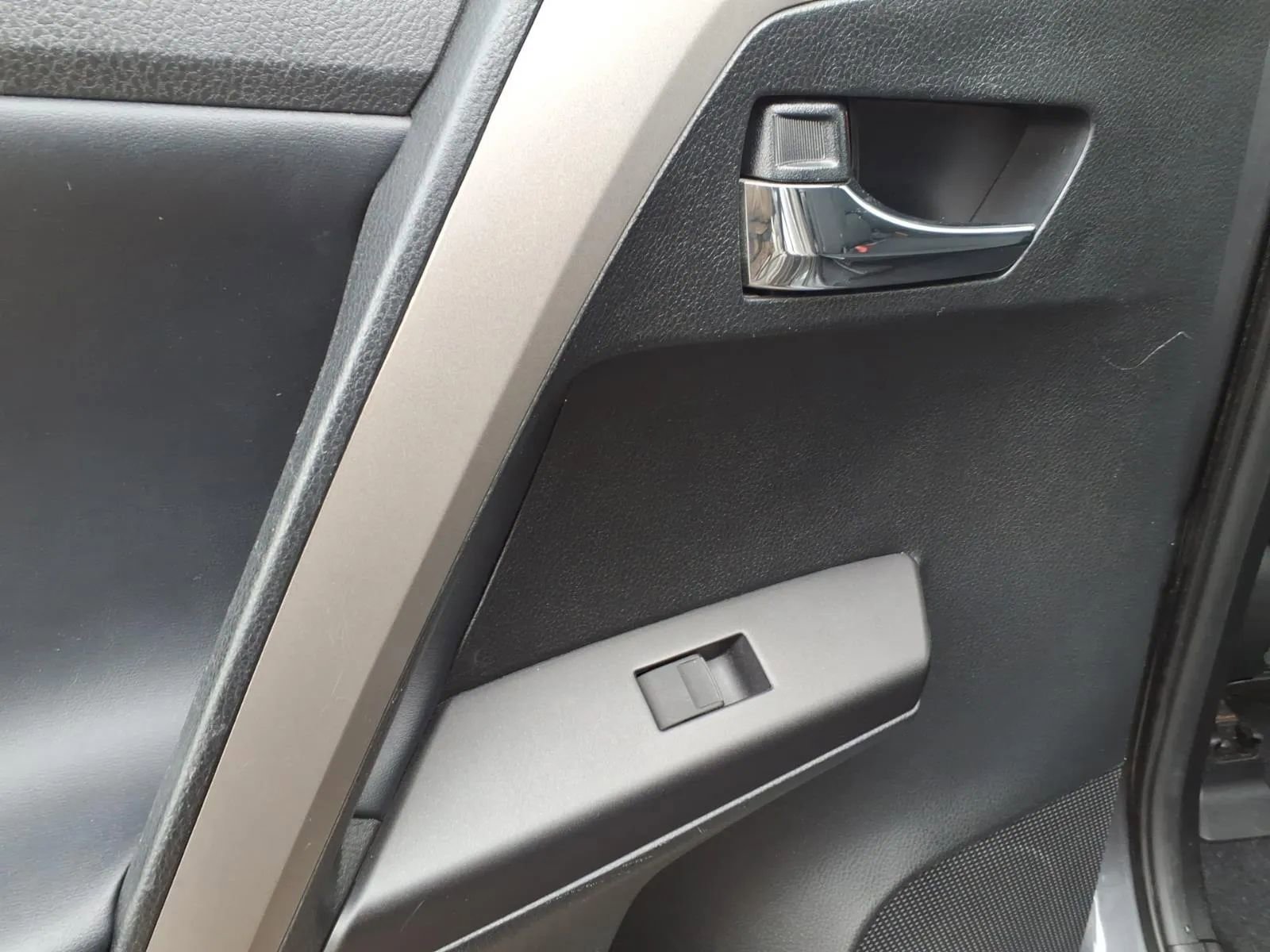 Used 2018 Toyota RAV4 XLE w/ All Weather Liner Package image 19