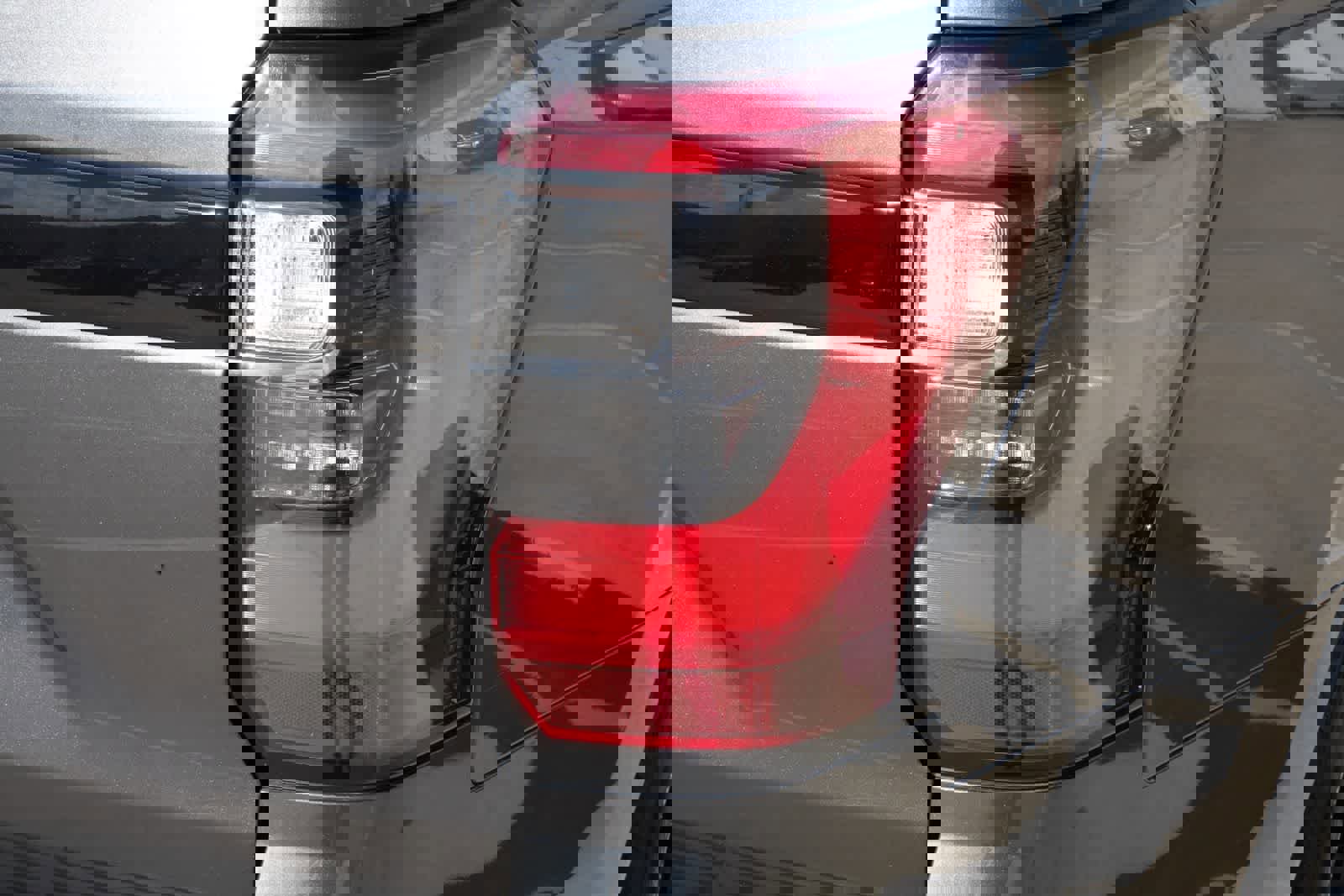 Used 2019 Ford Expedition Limited w/ Equipment Group 303A image 23