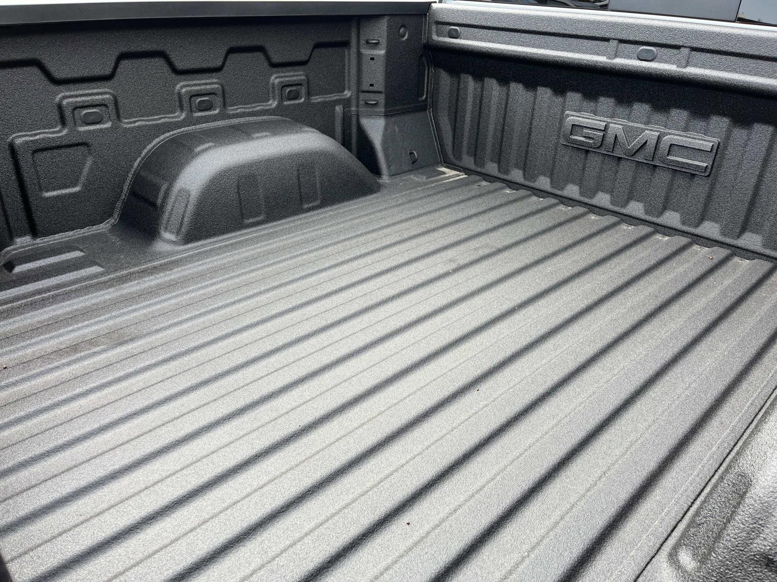New 2026 GMC Sierra 1500 AT4 w/ Technology Package image 4