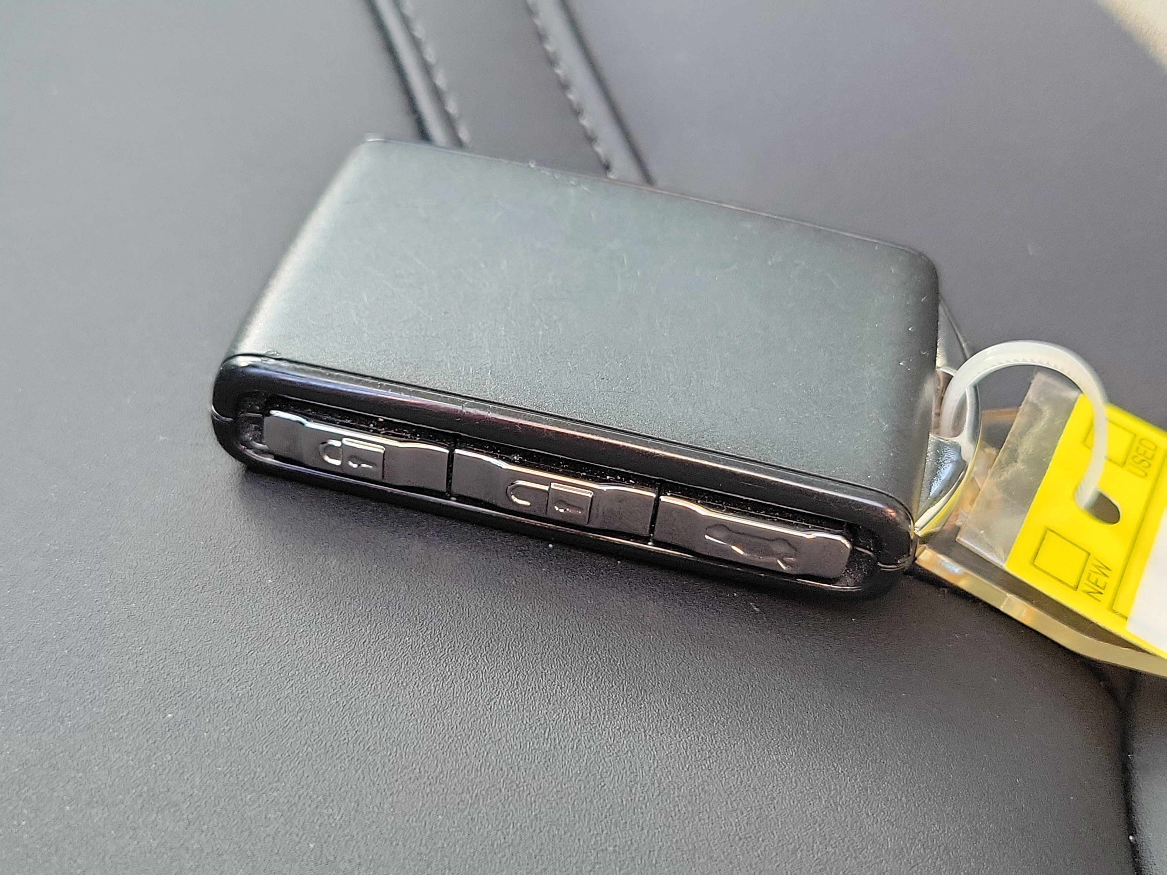 Used 2025 Volvo XC90 B6 Plus image 35