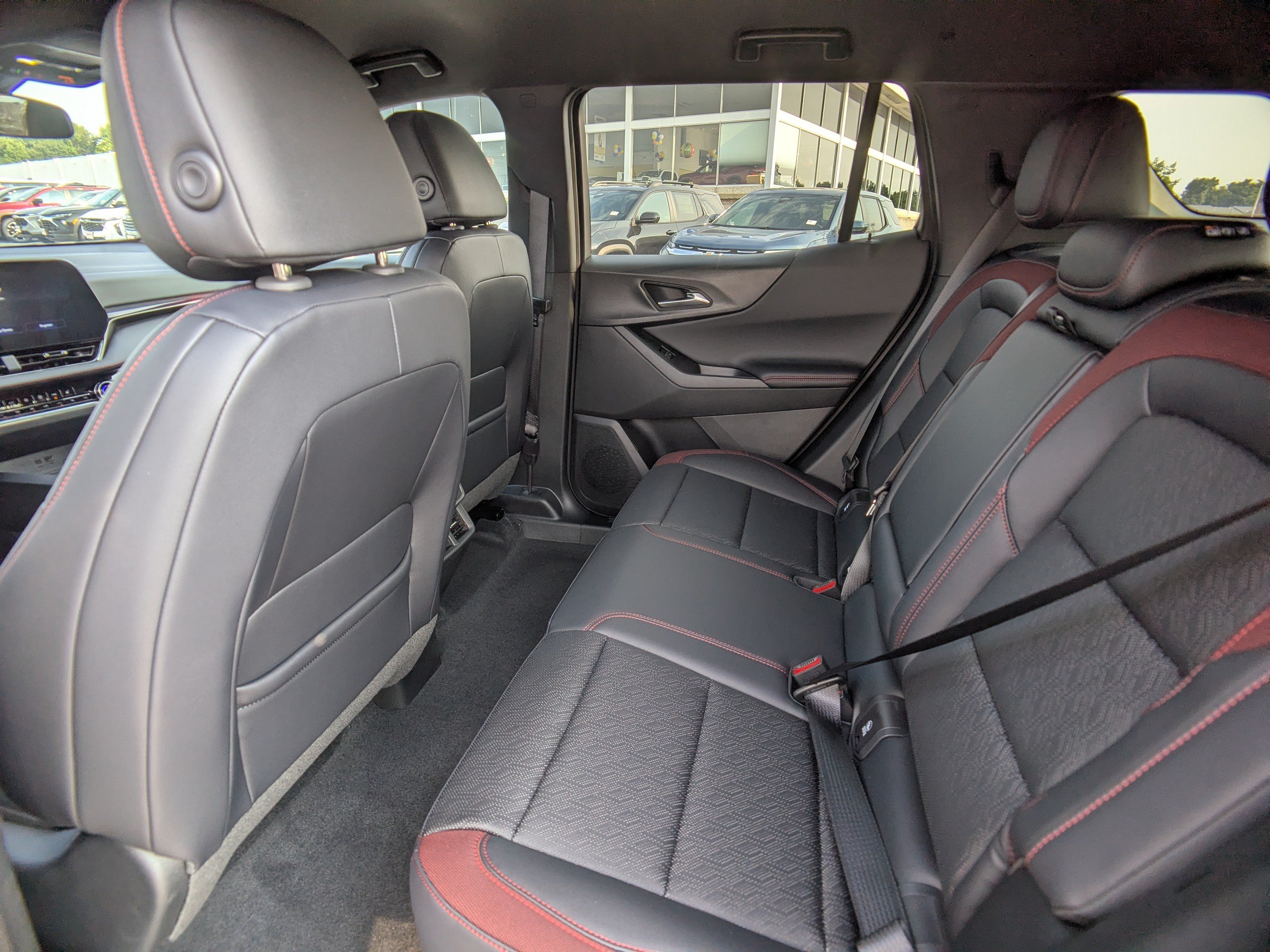 New 2027 Chevrolet Equinox RS FWD image 12