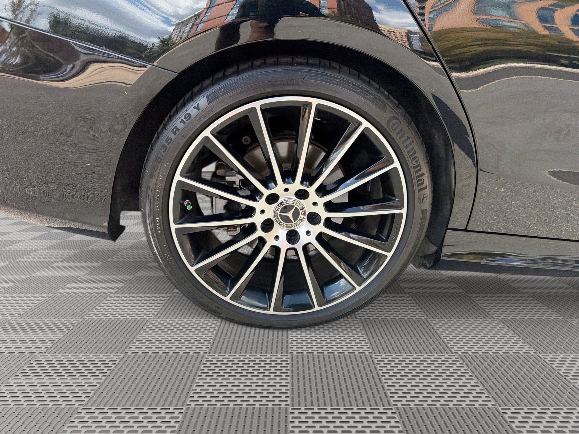 Used 2019 Mercedes-Benz C 300 Sedan image 30