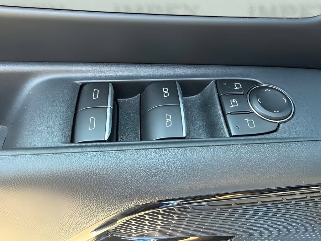 Used 2026 Chevrolet Silverado EV Trail Boss AWD/4WD image 28