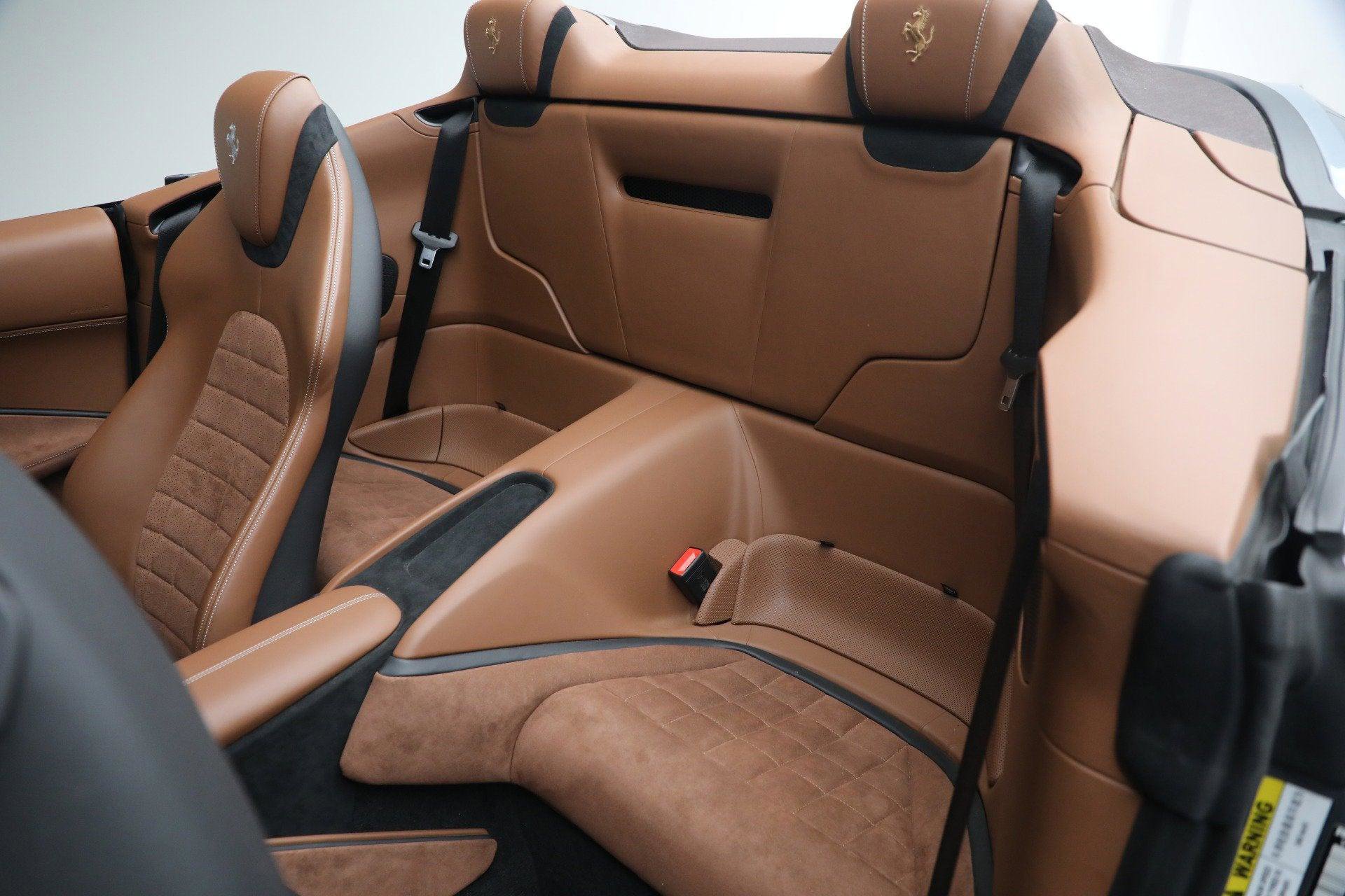 Certified 2025 Ferrari Roma Spider image 17