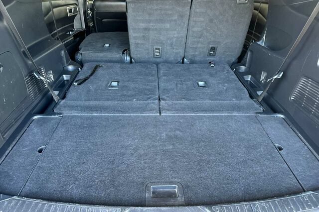 Used 2022 Ford Explorer ST w/ ST Street Pack AWD/4WD image 13