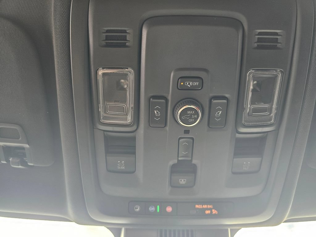 Used 2025 Chevrolet Tahoe Z71 w/ Z71 Off-Road Package AWD/4WD image 35