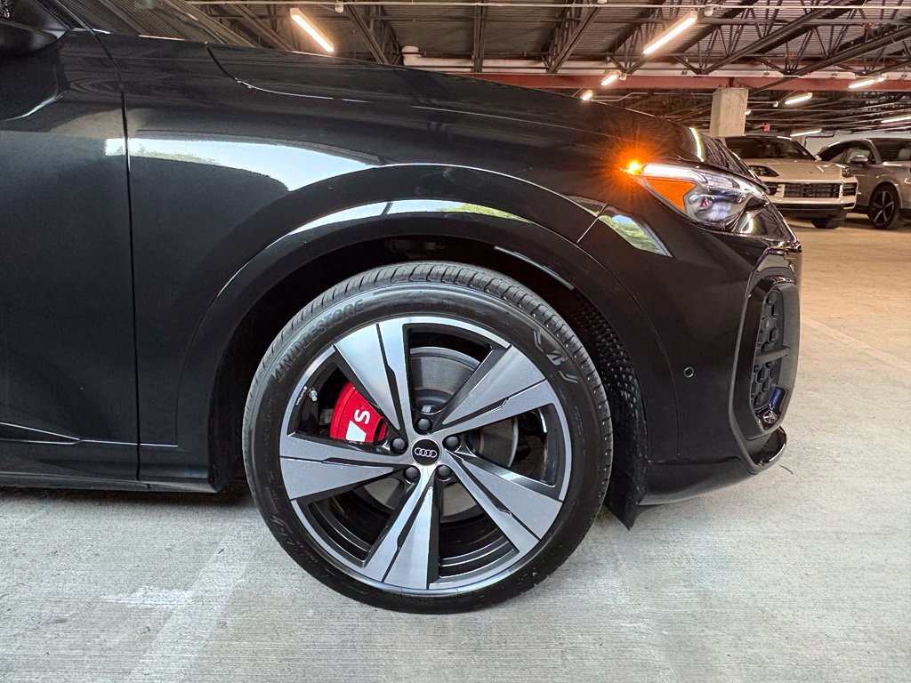 New 2026 Audi SQ5 Prestige AWD/4WD image 11