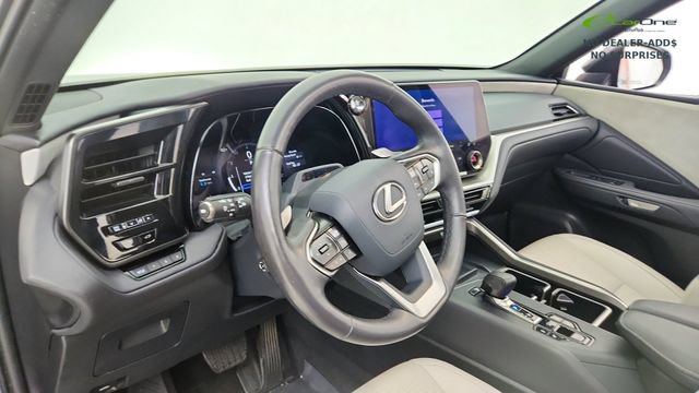 Used 2025 Lexus TX 350 AWD w/ Technology Package image 19