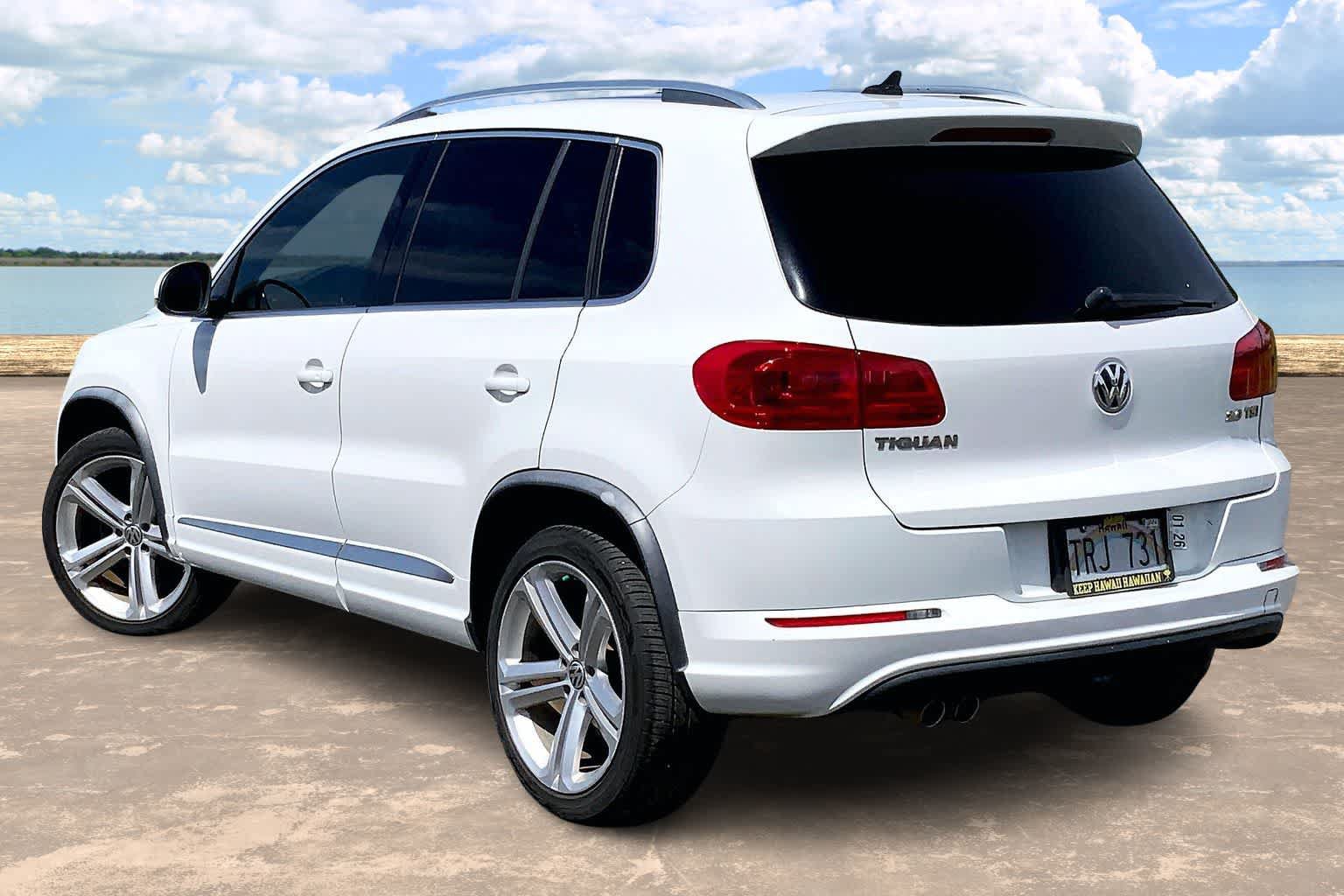 Used 2015 Volkswagen Tiguan R-Line FWD image 4