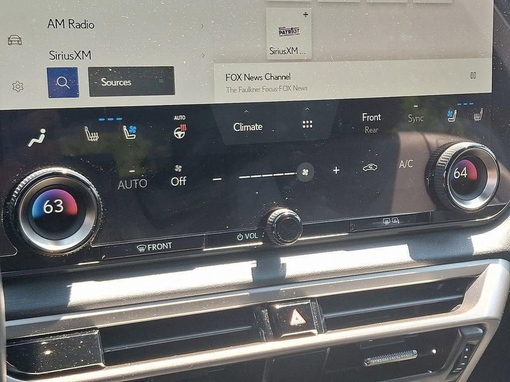 Used 2024 Lexus RX 350 Premium w/ Accessory Package (Z1) image 17