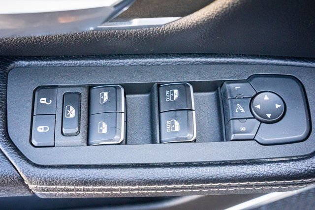 Used 2025 RAM 1500 Laramie image 16