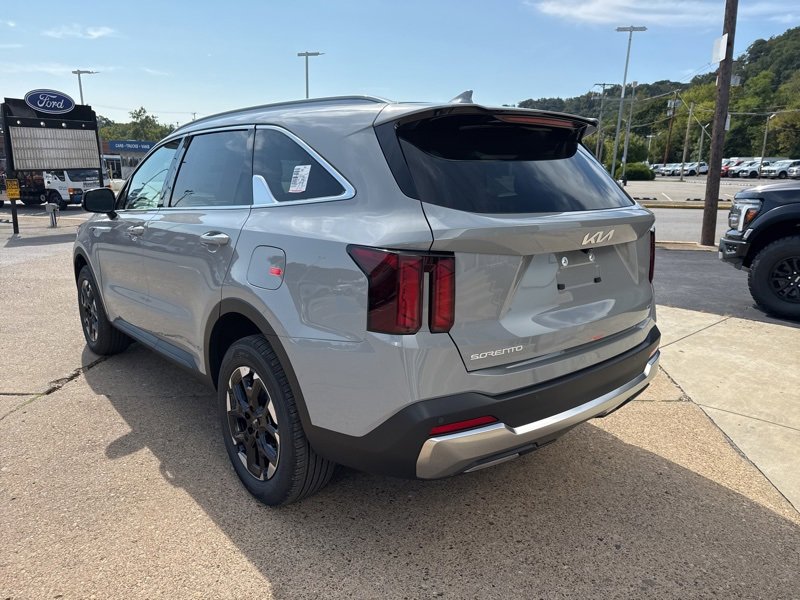 New 2026 Kia Sorento S image 5