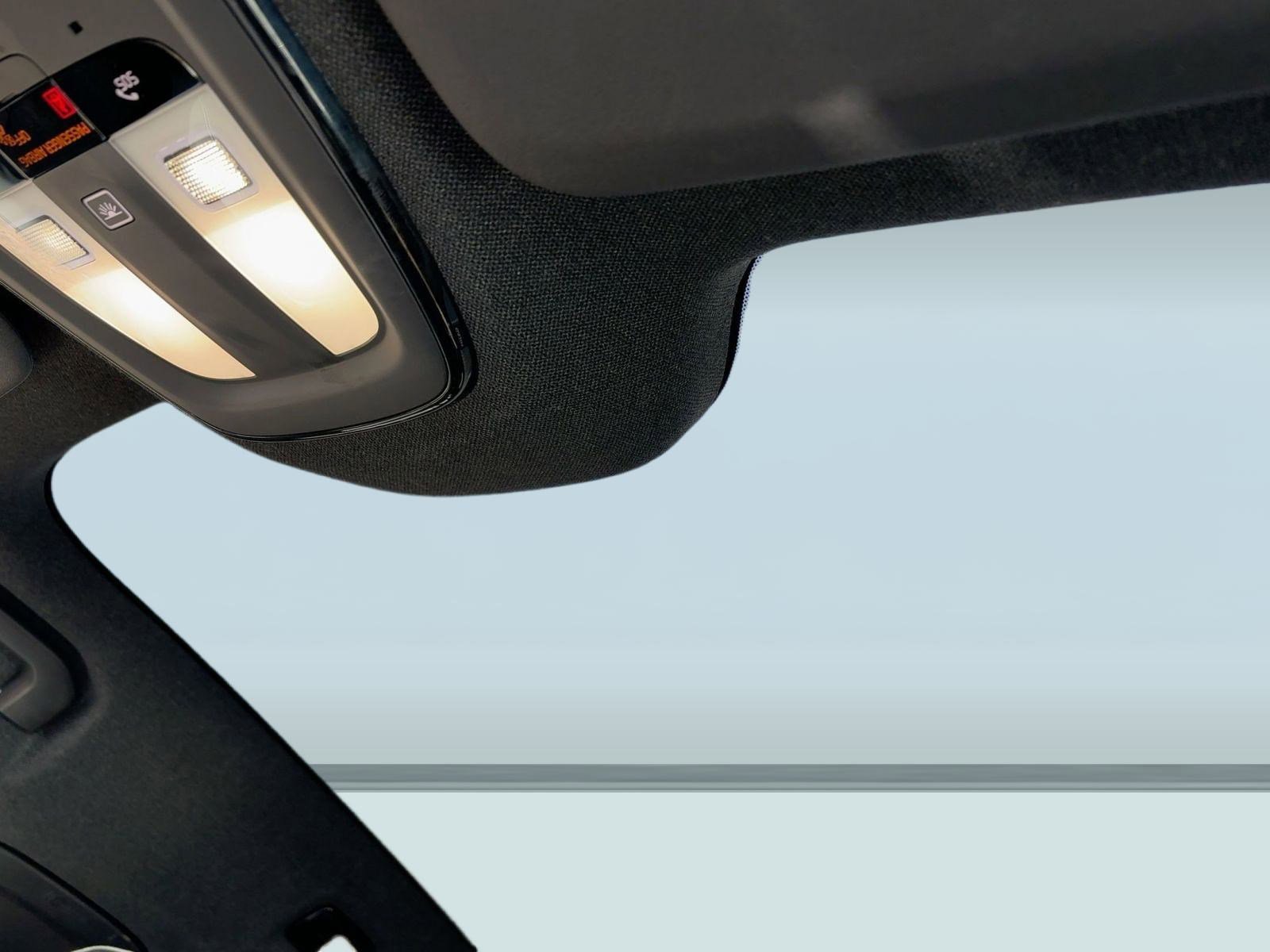 Certified 2025 Volvo EC40 Ultra image 16