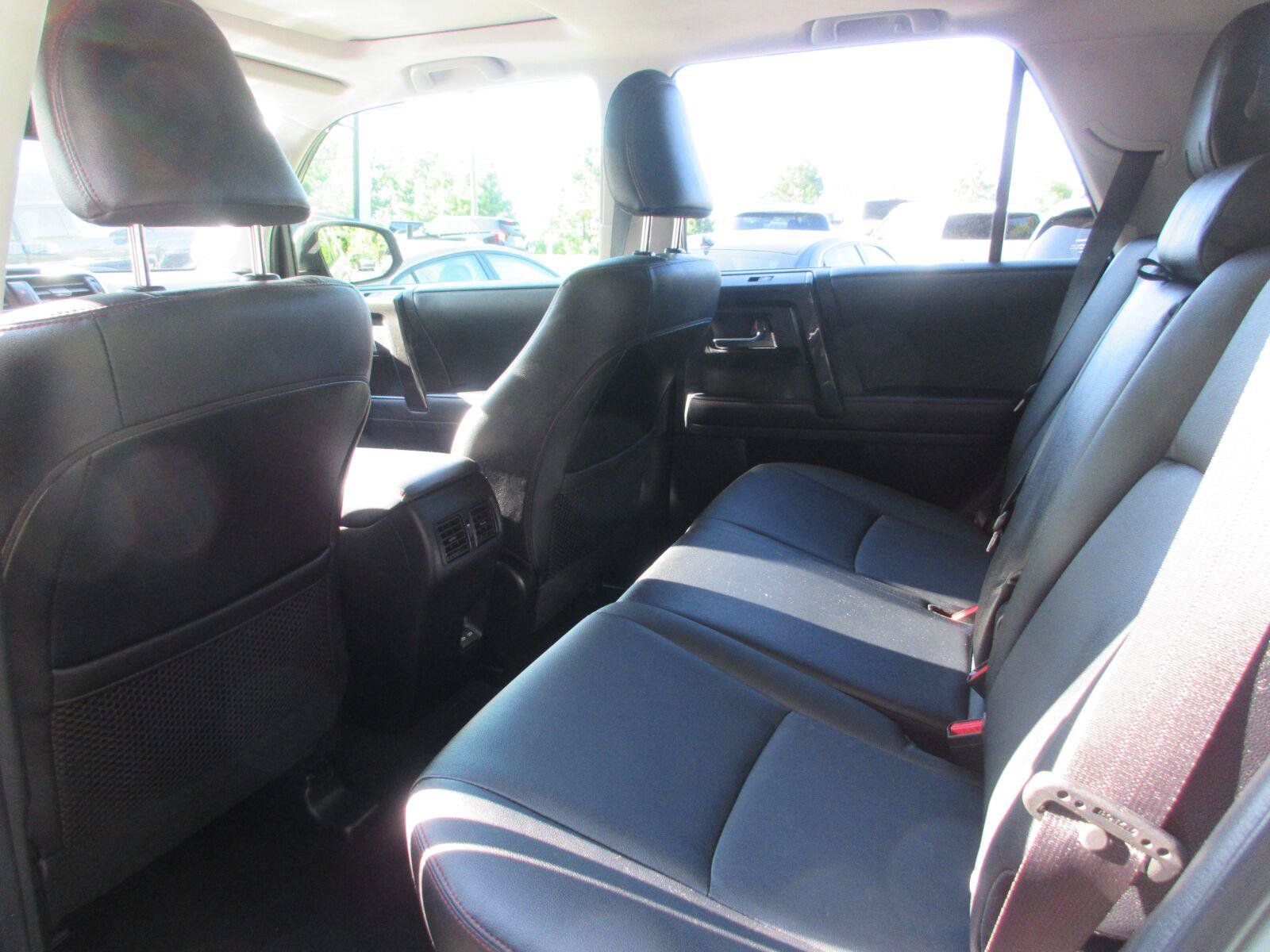 Used 2023 Toyota 4Runner TRD Off-Road Premium w/ Moonroof Package AWD/4WD image 16