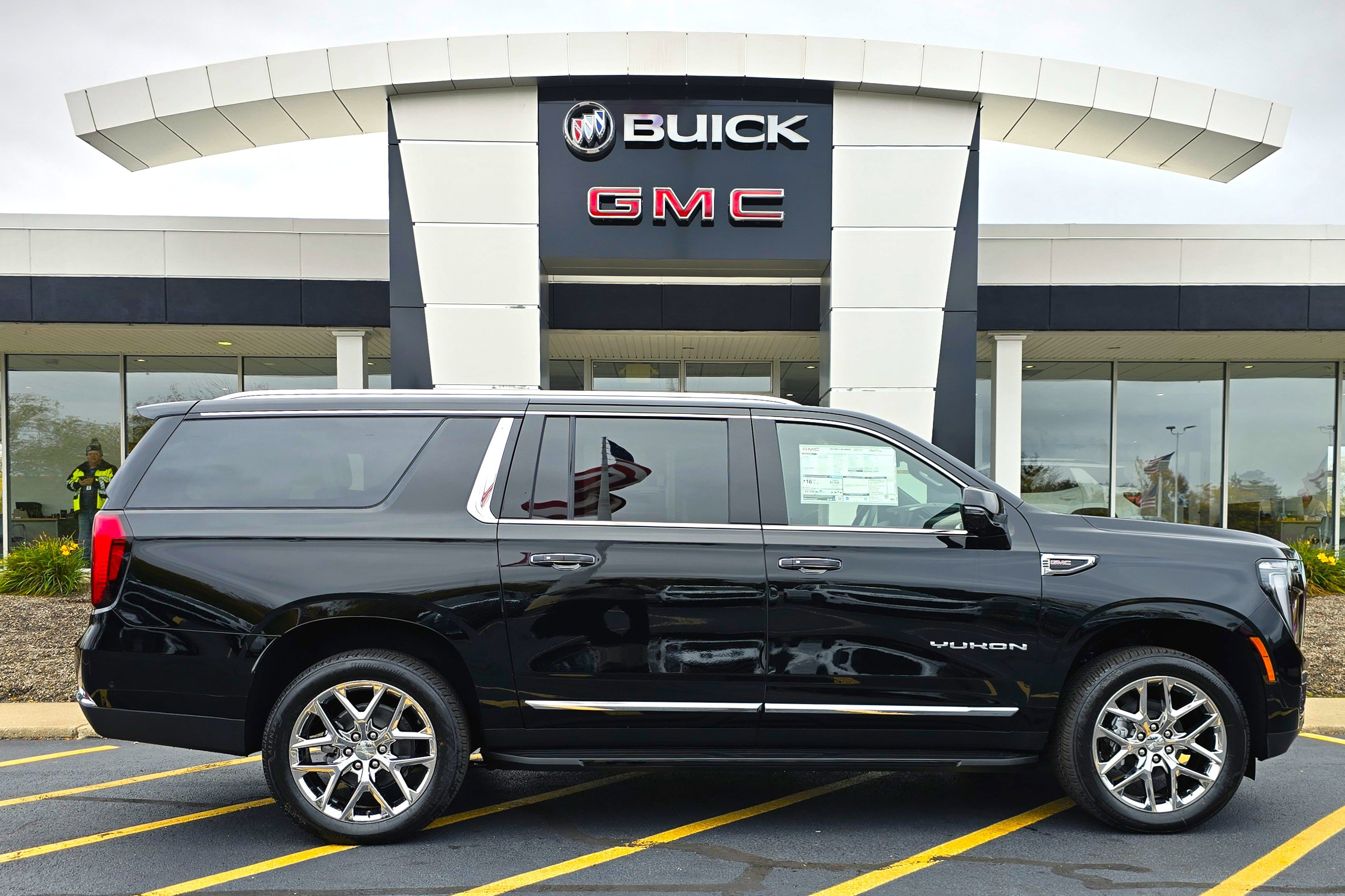 New 2026 GMC Yukon XL Elevation image 8