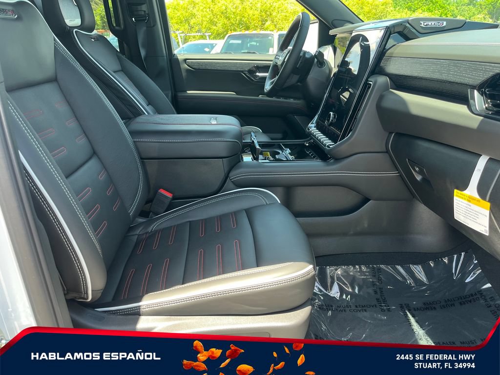 New 2026 GMC Yukon XL AT4 Ultimate AWD/4WD image 21