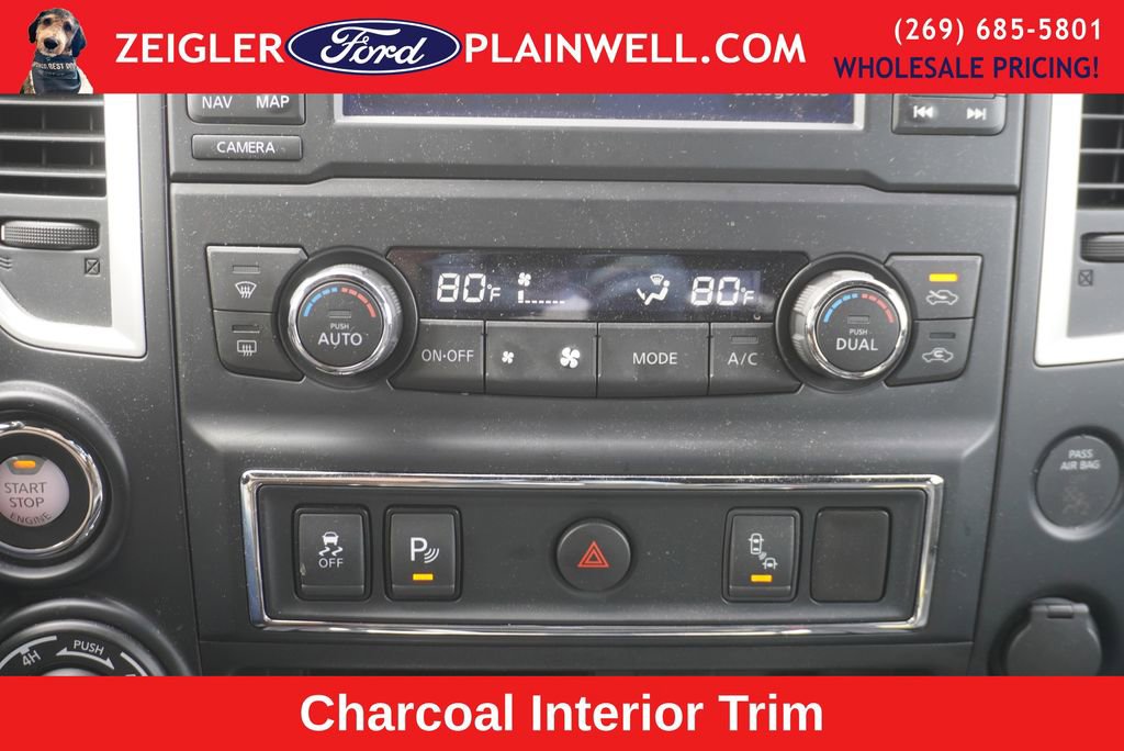 Used 2018 Nissan Titan SL w/ Midnight Edition image 19