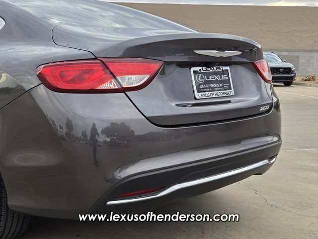 Used 2015 Chrysler 200 Limited w/ Convenience Group FWD image 5