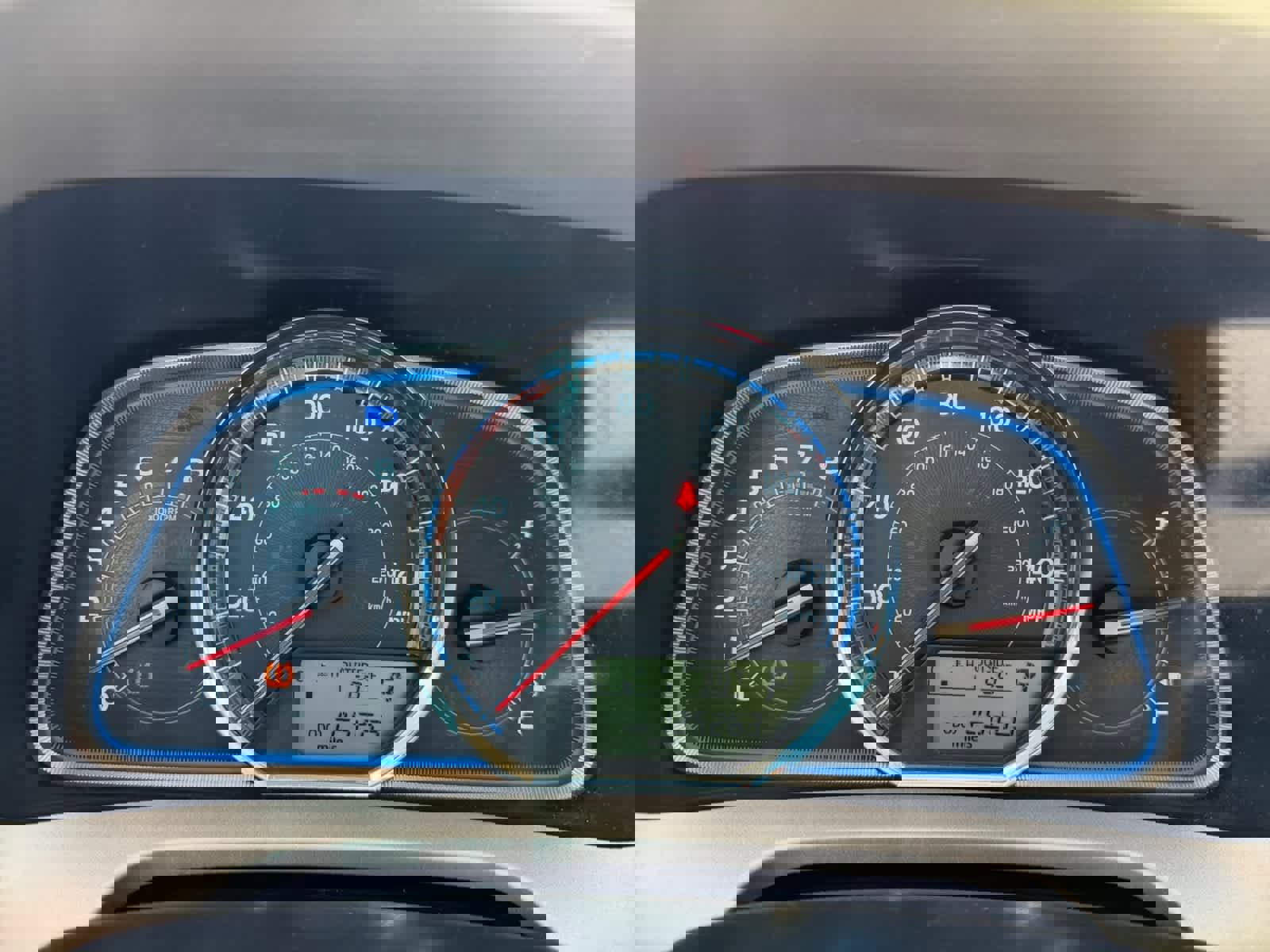 Used 2013 Toyota RAV4 Limited AWD/4WD image 5