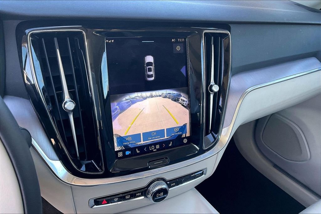 Certified 2024 Volvo S60 B5 Core image 30