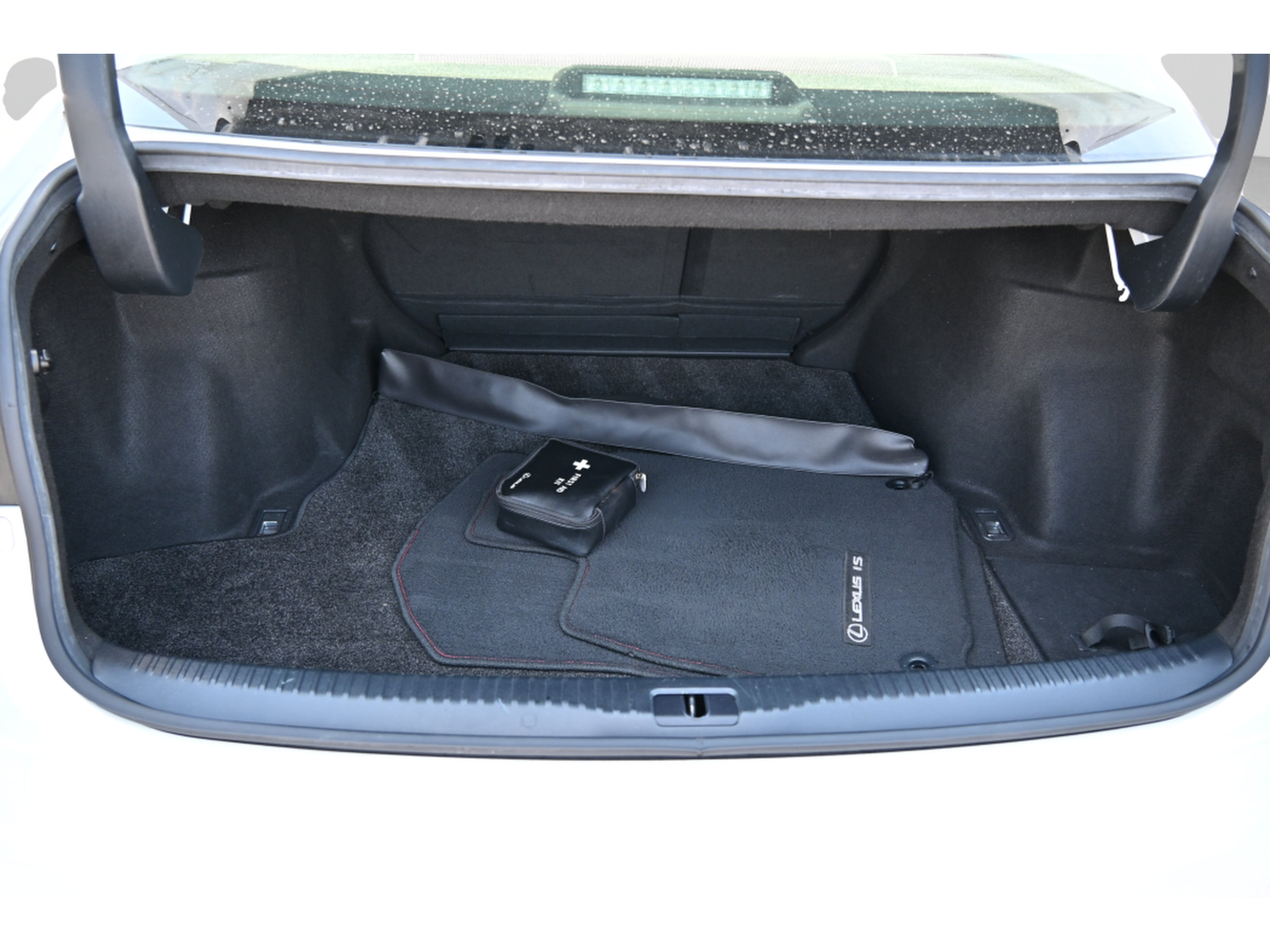 Used 2020 Lexus IS 300 F Sport w/ F Sport Package RWD image 11