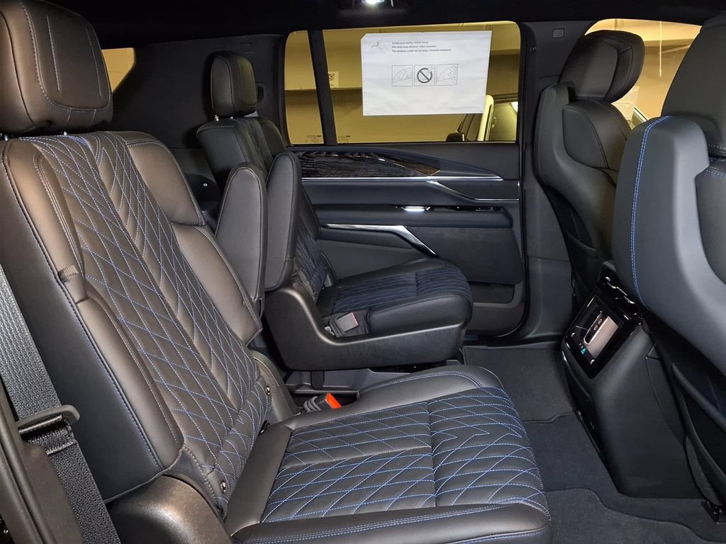 New 2026 Cadillac Escalade IQL Luxury AWD/4WD image 6