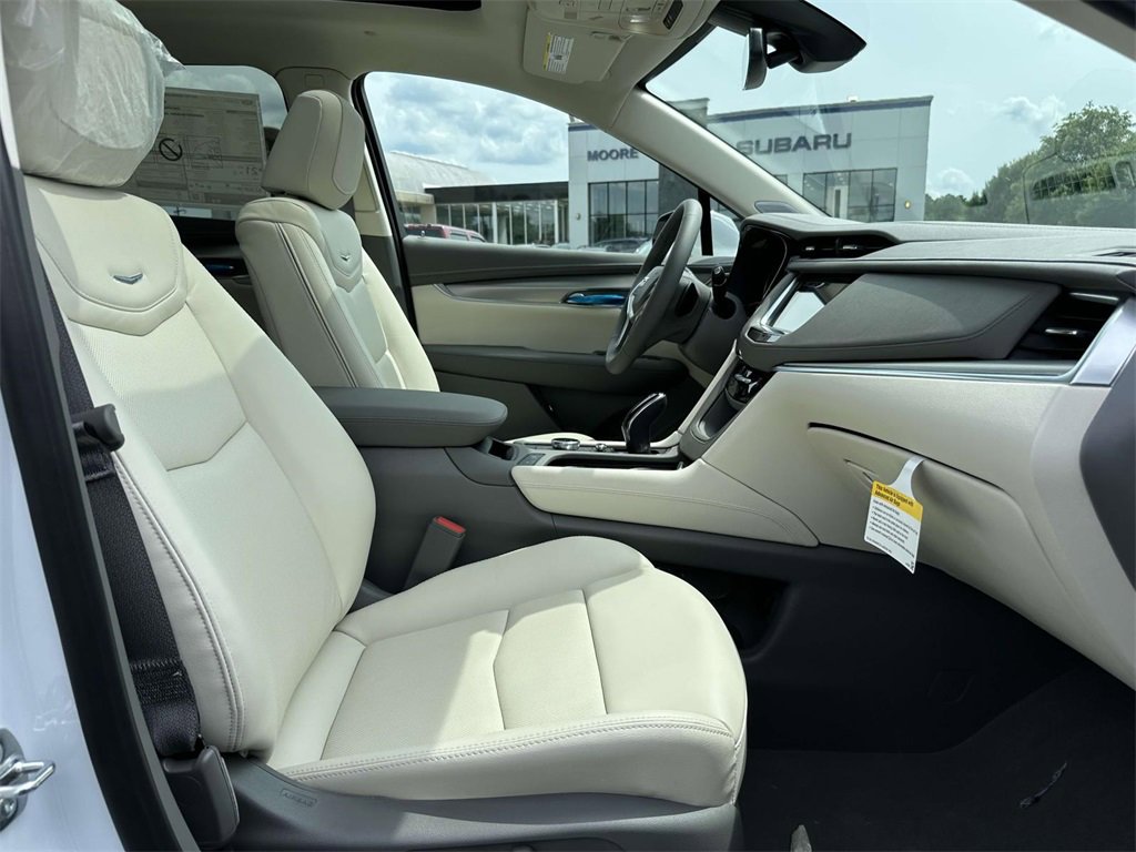 New 2025 Cadillac XT5 Premium Luxury image 10