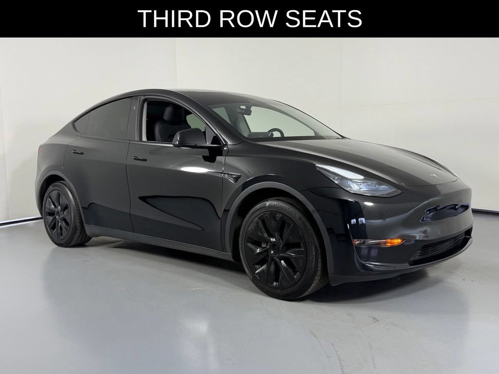 Used 2024 Tesla Model Y Long Range AWD/4WD image 1
