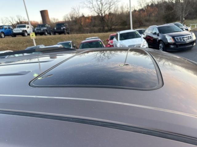 Used 2018 Toyota Sienna XLE w/ XLE Navigation Package image 10