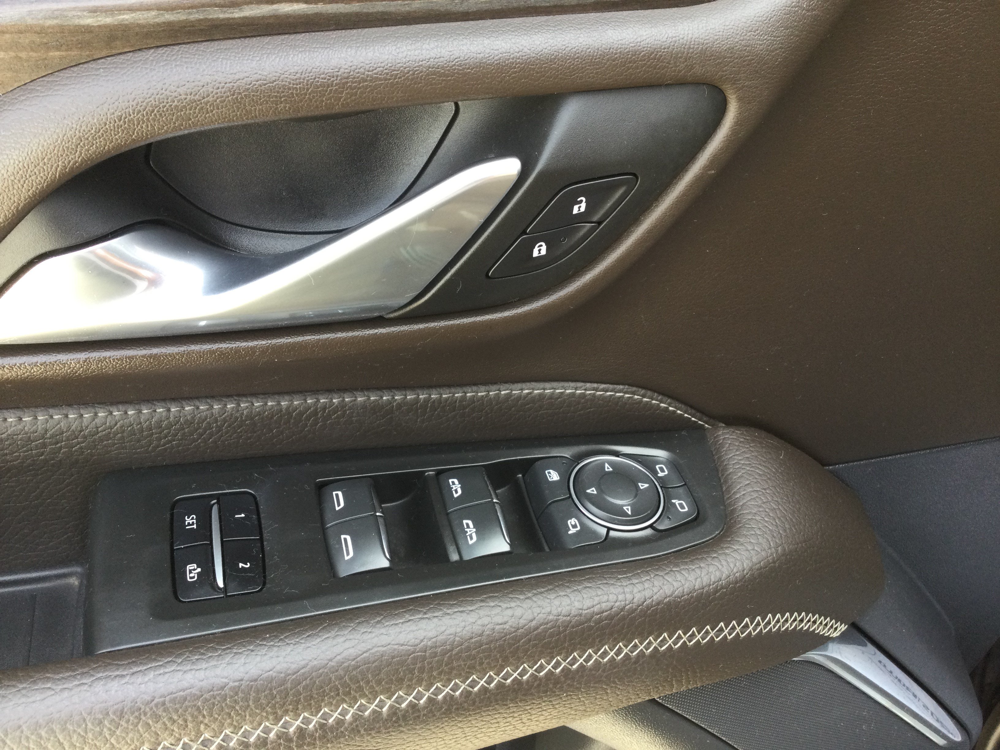 Used 2022 GMC Yukon Denali AWD/4WD image 11
