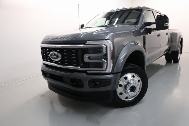 Used 2025 Ford F450 Platinum w/ FX4 Off-Road Package image 61