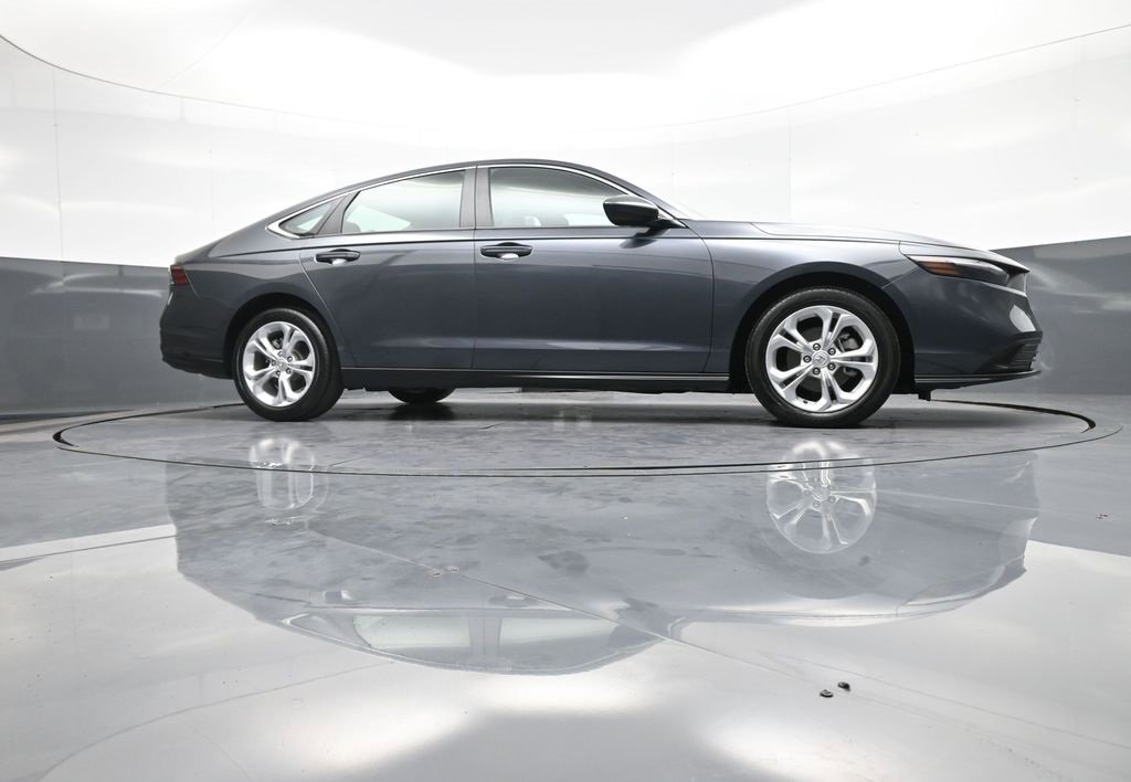 Certified 2023 Honda Accord LX image 28