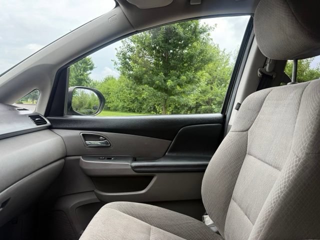 Used 2014 Honda Odyssey EX image 28