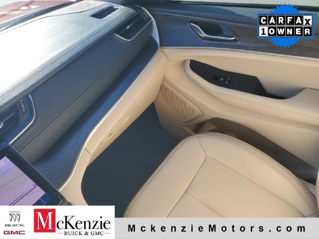 Used 2025 Jeep Grand Cherokee Limited RWD image 27