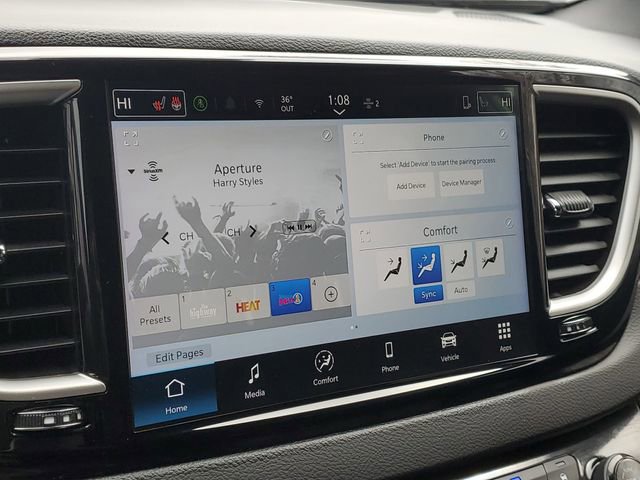 Used 2026 Chrysler Pacifica Select FWD image 13