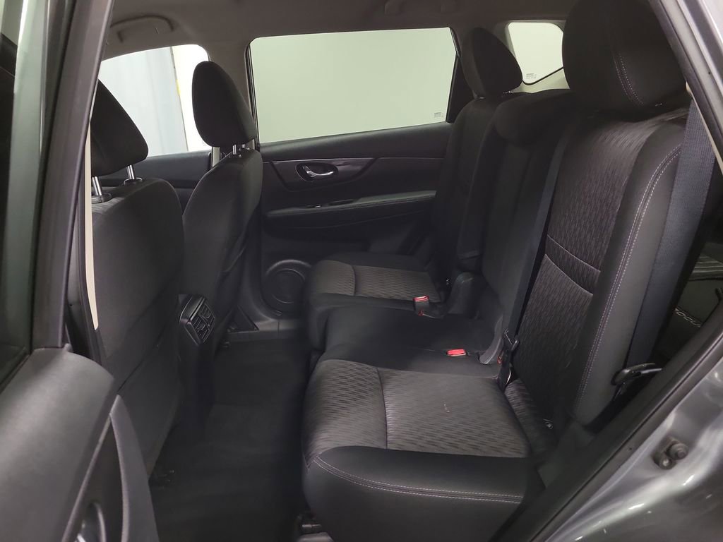 Used 2018 Nissan Rogue SV w/ Premium Package image 23