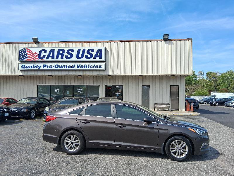 Used 2015 Hyundai Sonata SE w/ Option Group 09 FWD image 12