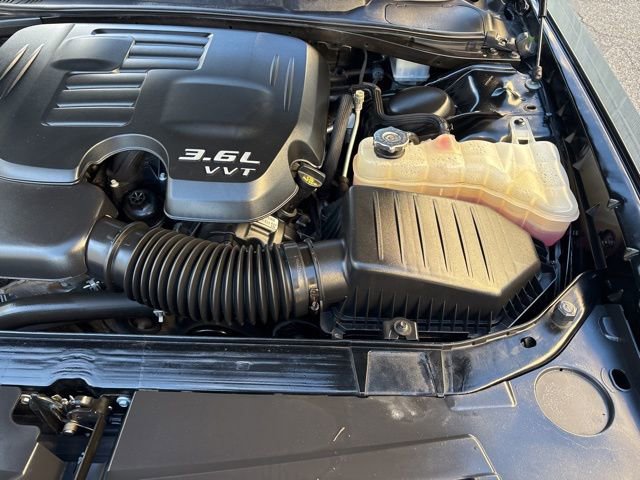 Used 2023 Dodge Challenger SXT w/ Blacktop Package image 31