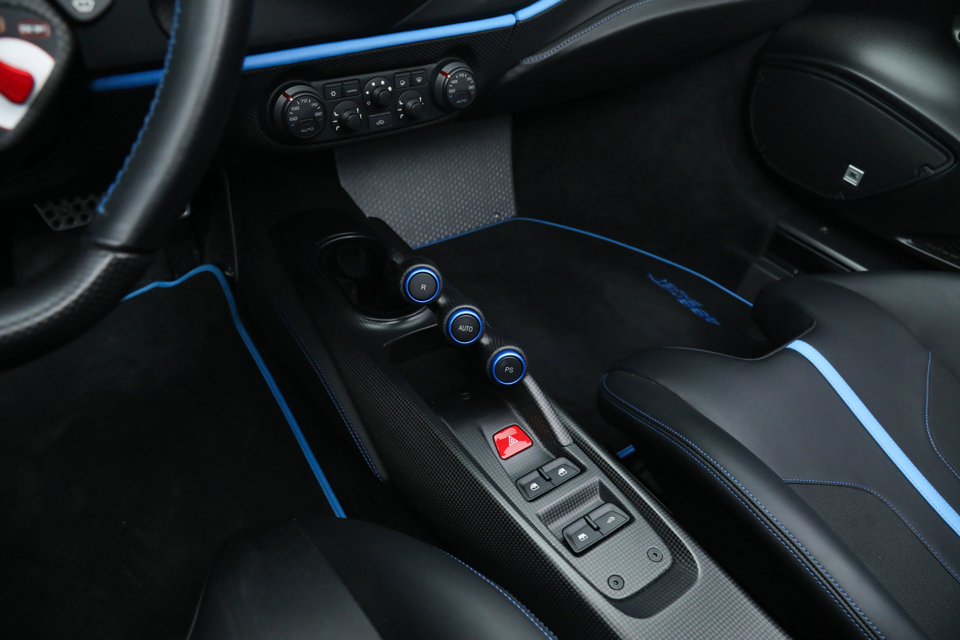 Certified 2019 Ferrari 488 Pista Spider image 34