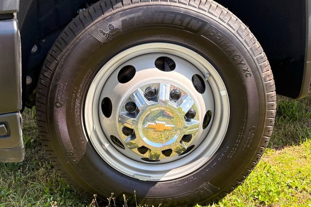 Used 2025 Chevrolet Silverado 3500 W/T AWD/4WD image 17