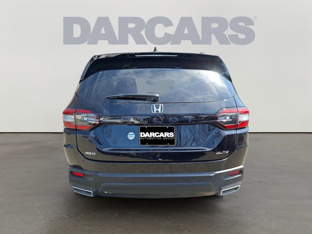 Used 2023 Honda Pilot Elite image 5
